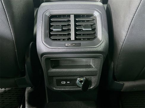 Used 2022 Volkswagen Tiguan SE R-Line image 22