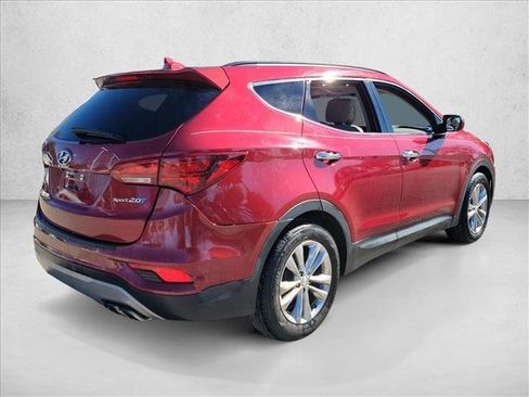 Used 2017 Hyundai Santa Fe Sport 2.0T image 5