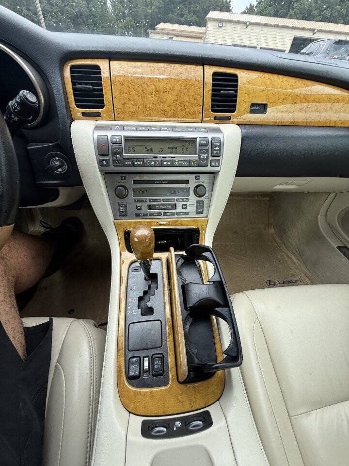 Used 2004 Lexus SC 430 Convertible RWD image 13