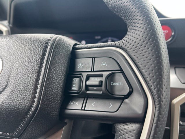 Used 2025 Toyota Tacoma TRD Sport AWD/4WD image 27