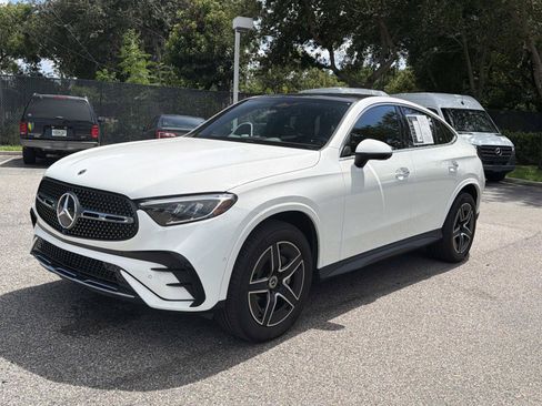 Certified 2025 Mercedes-Benz GLC 300 4MATIC image 7