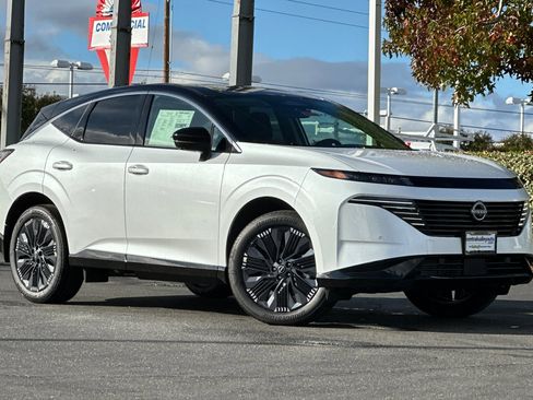 New 2026 Nissan Murano Platinum image 2