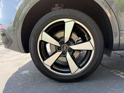 Used 2023 Audi Q5 2.0T Prestige w/ Prestige Package image 32