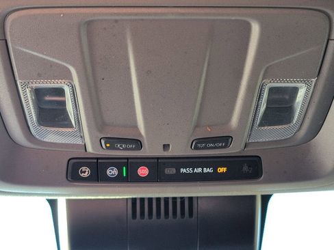 Used 2023 Chevrolet Silverado 1500 RST image 18