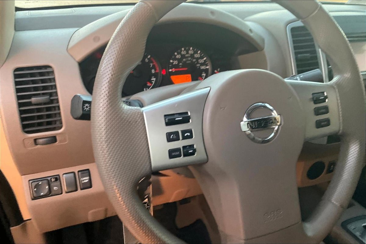 Used 2018 Nissan Frontier SV RWD image 17