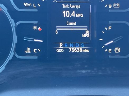 Used 2021 Toyota Tundra SR5 w/ SR5 Upgrade Package AWD/4WD image 15