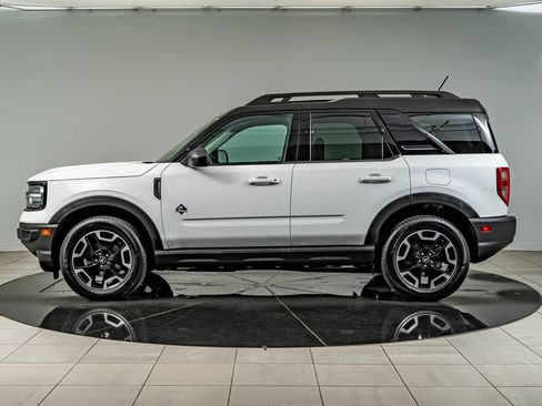 Used 2023 Ford Bronco Sport Outer Banks w/ Tech Package AWD/4WD image 8
