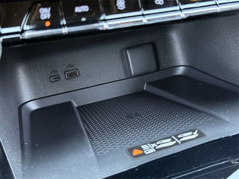 New 2026 Chevrolet Traverse LT w/ Driver Confidence Package image 18