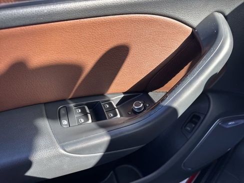 Used 2016 Audi Q3 2.0T Prestige w/ Prestige Package image 21