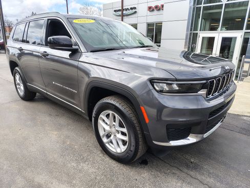 Certified 2025 Jeep Grand Cherokee L Laredo image 2