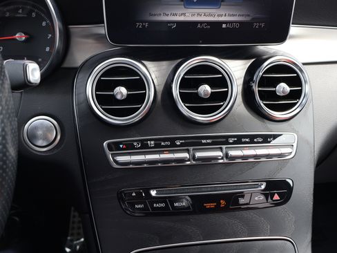 Used 2019 Mercedes-Benz GLC 300 4MATIC Coupe image 37