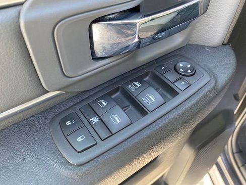 Used 2023 RAM 1500 Classic SLT image 17