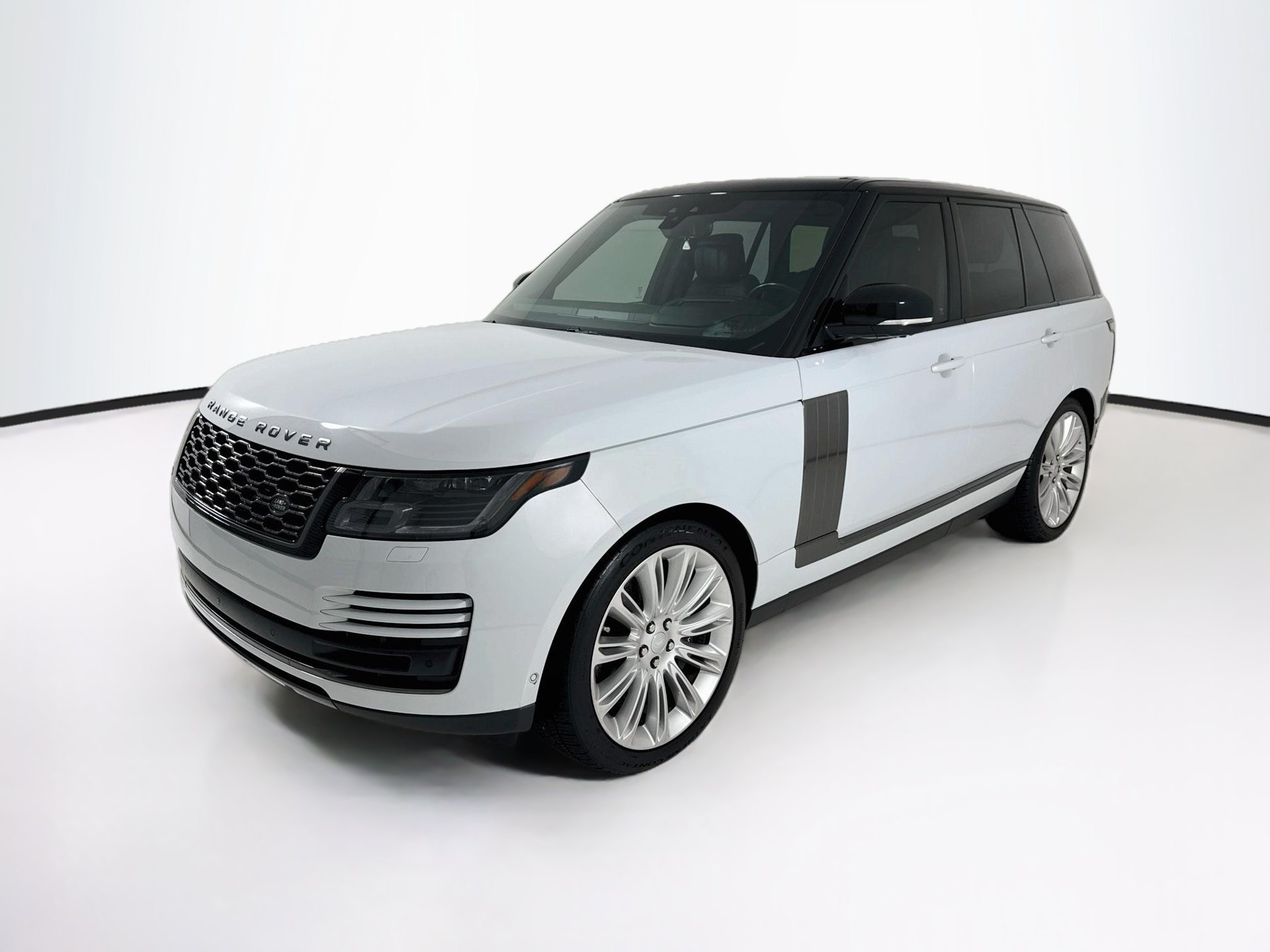 Used 2019 Land Rover Range Rover Supercharged AWD/4WD image 3