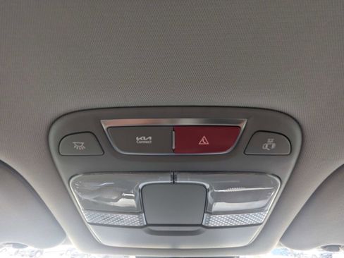 Certified 2025 Kia Telluride LX FWD image 29