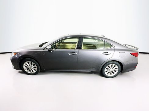 Used 2013 Lexus ES 300h w/ Premium Pkg FWD image 4