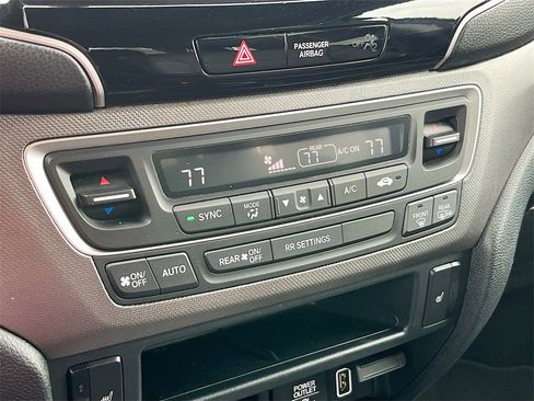 Used 2023 Honda Ridgeline RTL image 15