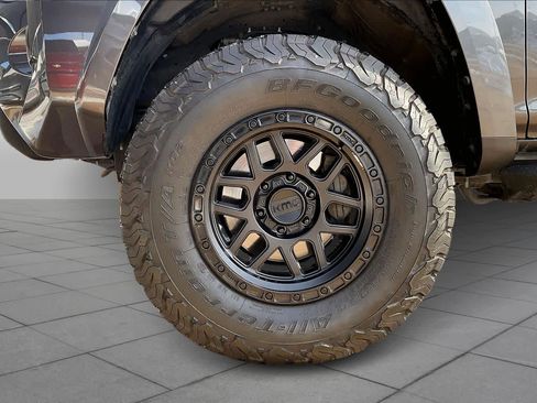 Used 2019 Toyota 4Runner TRD Off-Road Premium image 12