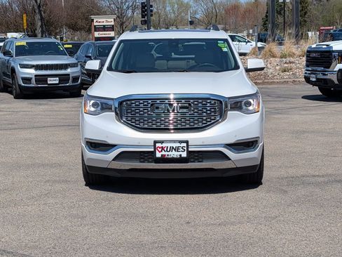 Used 2019 GMC Acadia Denali w/ Technology Package AWD/4WD image 2
