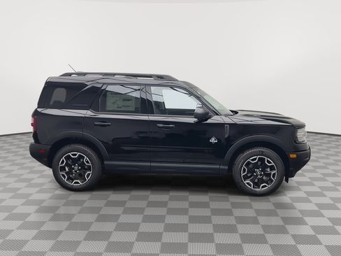 New 2025 Ford Bronco Sport Outer Banks w/ Outer Banks Tech Package+ AWD/4WD image 40
