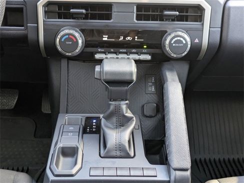 Used 2024 Toyota Tacoma SR image 19