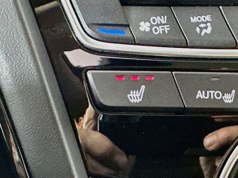 Used 2024 Acura RDX SH-AWD image 15