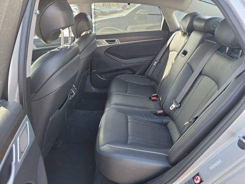 Used 2018 Genesis G80 3.8 w/ Option Group 03 image 14