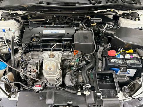 Used 2014 Honda Accord Sport image 29