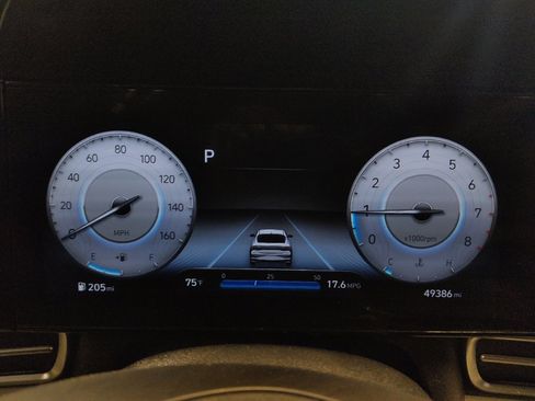 Used 2023 Hyundai Elantra Limited FWD image 23