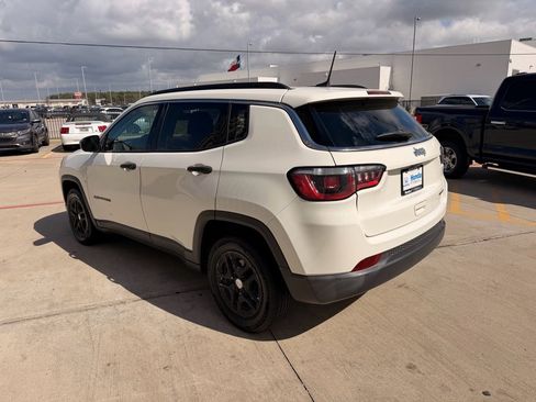 Used 2019 Jeep Compass Sport FWD image 6