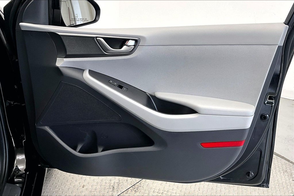 Used 2020 Hyundai Ioniq Blue FWD image 19
