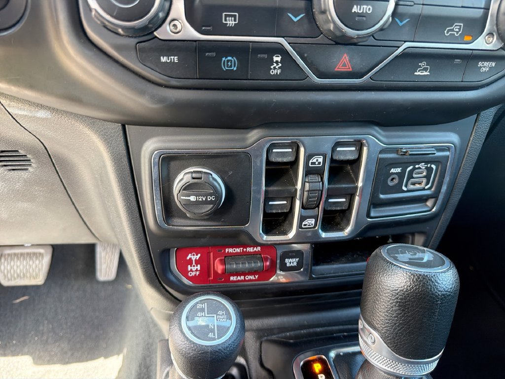 Used 2022 Jeep Wrangler Unlimited Rubicon 4xe AWD/4WD image 15