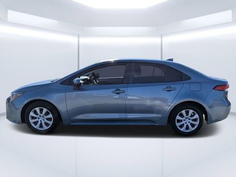 Used 2023 Toyota Corolla LE FWD image 6