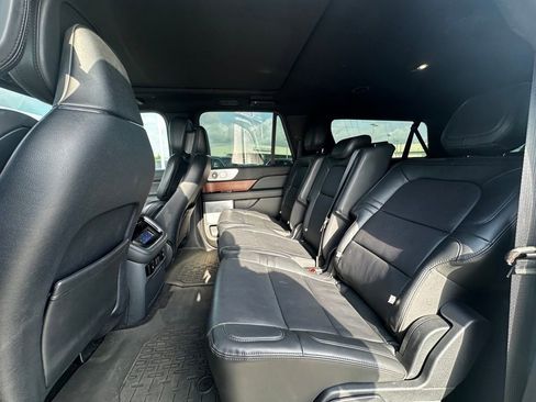 Used 2022 Lincoln Navigator L Reserve RWD image 8
