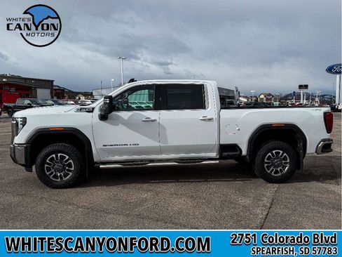 Used 2024 GMC Sierra 2500 SLE image 2