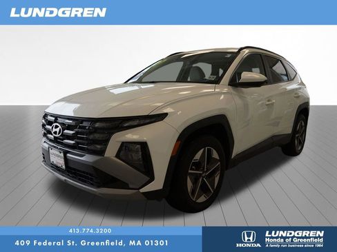 Used 2025 Hyundai Tucson SEL AWD/4WD image 3