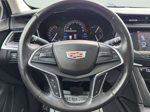 Used 2017 Cadillac XT5 Luxury w/ Driver Awareness Package image 25