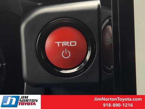 Used 2025 Toyota Tacoma TRD Off-Road w/ TRD Off Road Upgrade Package AWD/4WD image 22