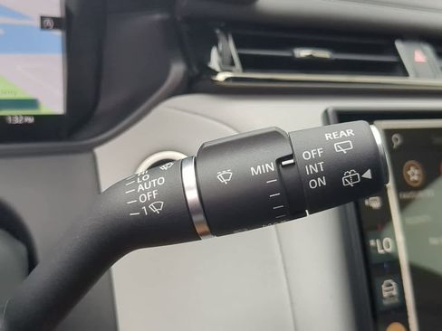 Used 2026 Land Rover Range Rover Velar Dynamic SE image 27