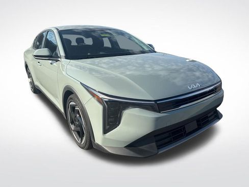 Certified 2025 Kia K4 EX FWD image 1