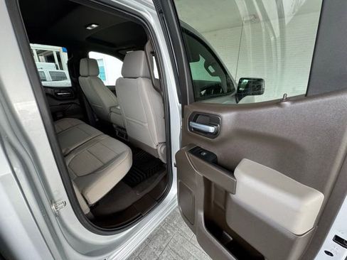 Used 2019 Chevrolet Silverado 1500 LT w/ All-Star Edition image 23