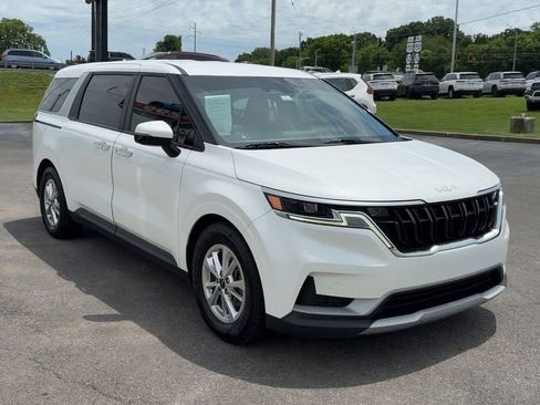 Used 2022 Kia Carnival LX FWD image 9