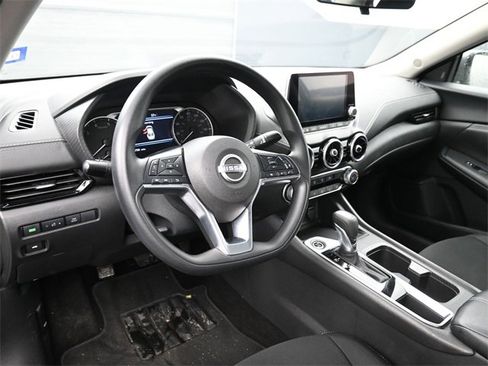 Used 2024 Nissan Sentra SV image 8
