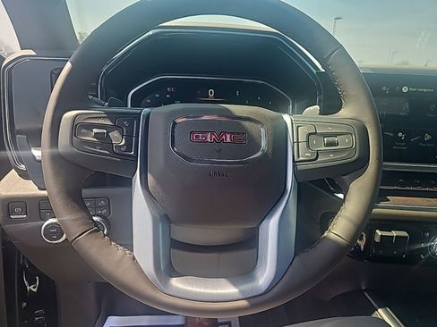 New 2026 GMC Sierra 1500 SLT w/ SLT Premium Plus Package AWD/4WD image 17
