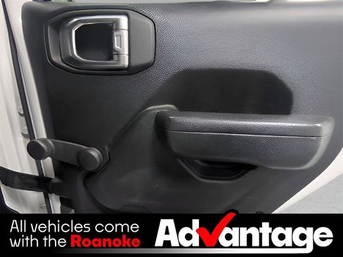 Used 2022 Jeep Wrangler Unlimited Sport w/ Xtreme Recon 35" Tire Package image 25