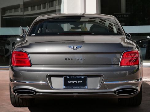 New 2026 Bentley Flying Spur Plug-In Hybrid AWD/4WD image 8