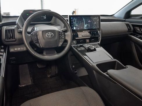 Used 2024 Toyota bZ4X XLE w/ Weather Package image 6