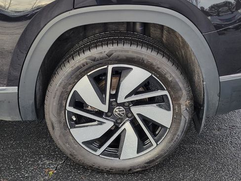 Used 2025 Volkswagen Atlas SEL image 51