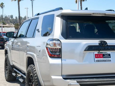 Used 2024 Toyota 4Runner TRD Off-Road Premium w/ Moonroof Package AWD/4WD image 8