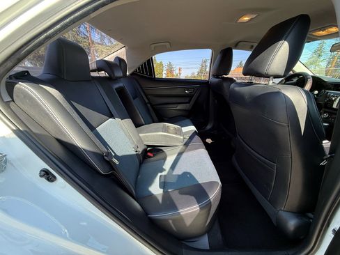 Used 2016 Toyota Corolla S Premium image 16