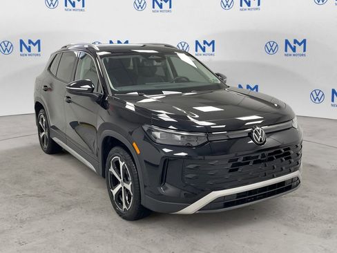 New 2026 Volkswagen Tiguan SE image 5